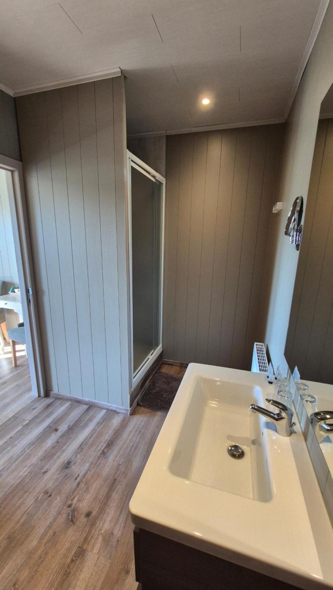 B&B De Dulle Koe 瓦勒海姆 外观 照片